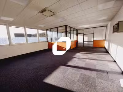 A louer Local d'activité 1138m² Neuilly sur marne