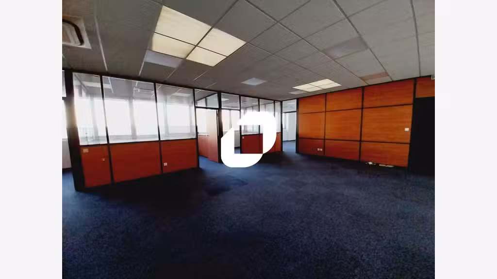 A louer Local d'activité 1138m² Neuilly sur marne