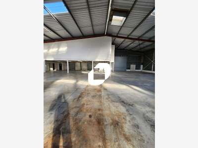 A louer Local d'activité 3715m² Neuilly sur marne