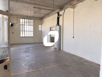 A louer Local d'activité 145m² Neuville sur saone