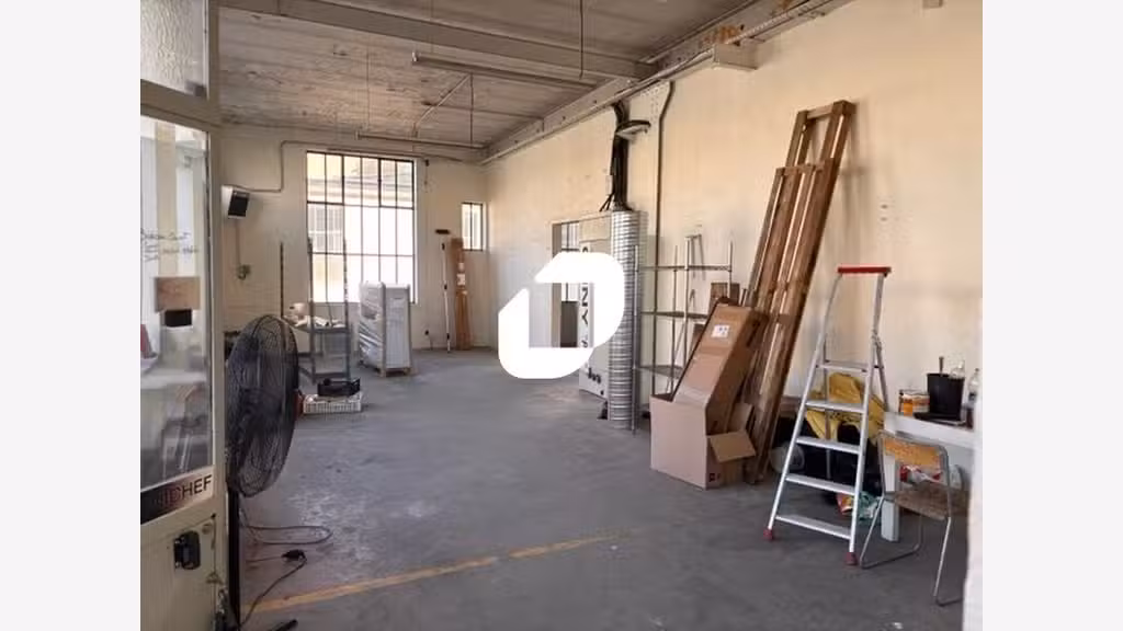 A louer Local d'activité 145m² Neuville sur saone