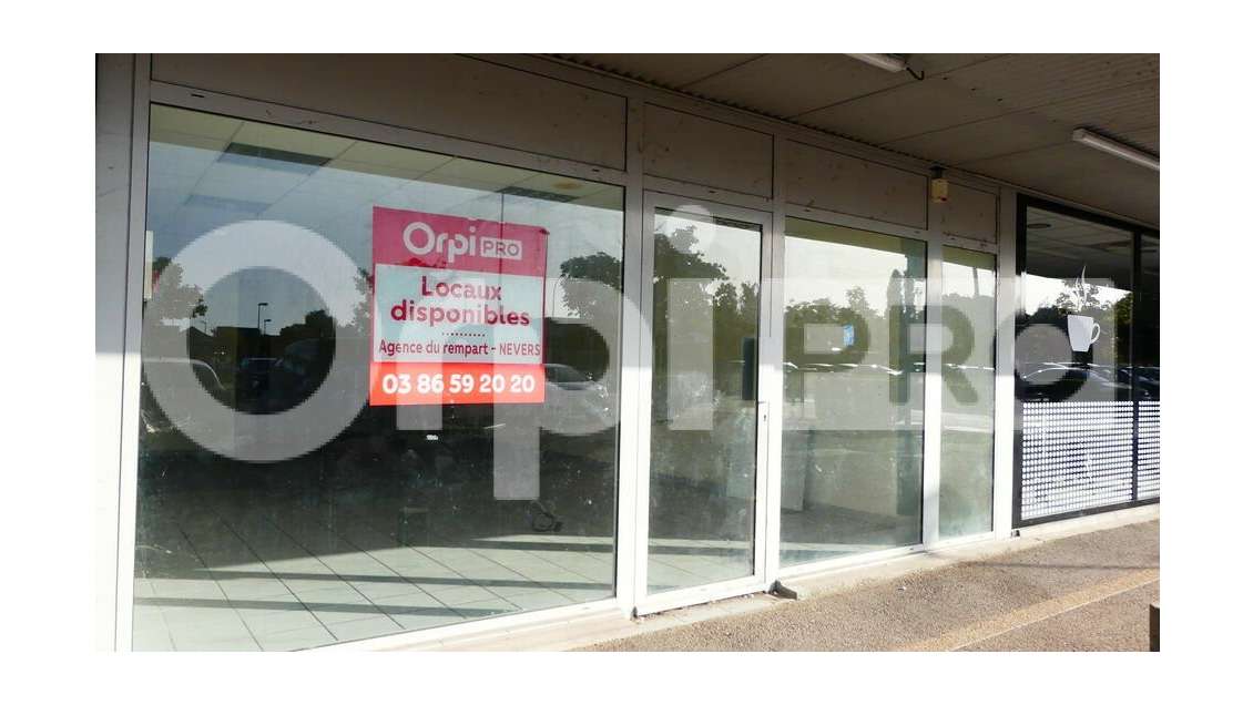 Local professionnel 73m² à louer à Nevers