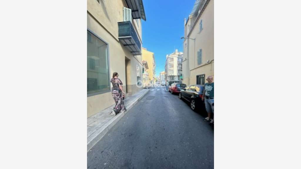 A louer local 54m² refait à neuf à Nice Gambetta