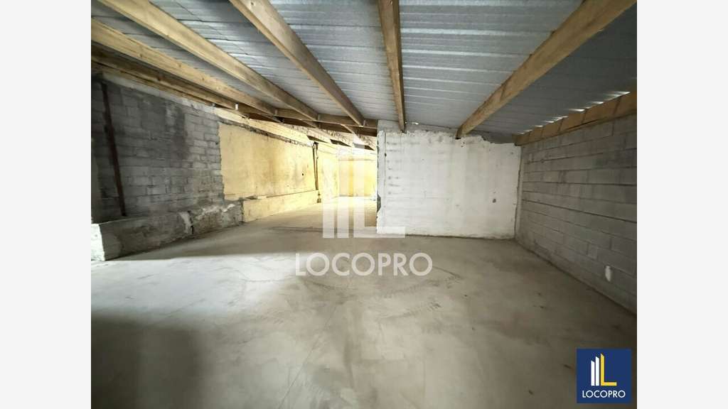 A louer entrepôt 529m² à Nice La Madeleine