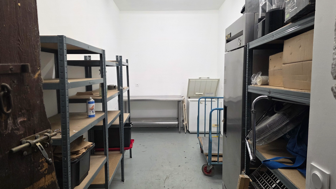 Beau local stockage neuf à louer 20m² vieux Nice