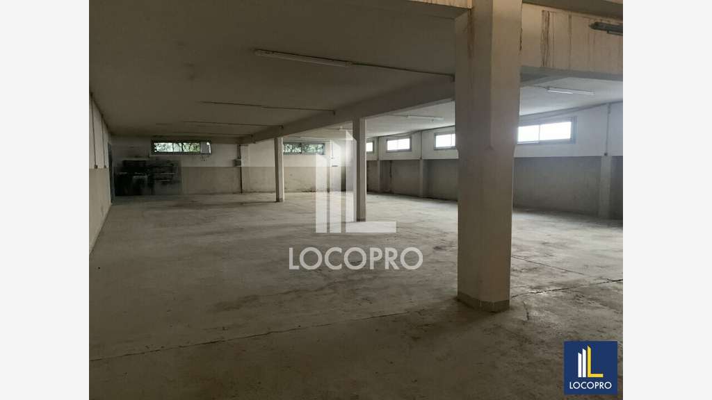 Loue local d'activité 460m² Boulevard Cessole Nice