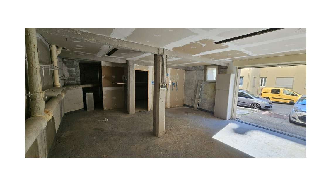 Entrepôt 60m² à louer à Nice Nord