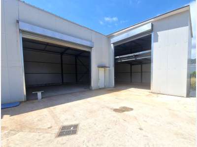 A louer local artisanal de 180m² + mezzanine Nice