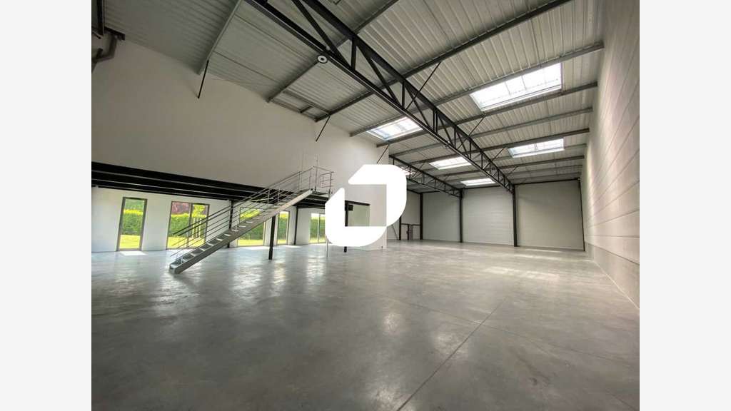 A louer Local d'activité 669m² Nieppe