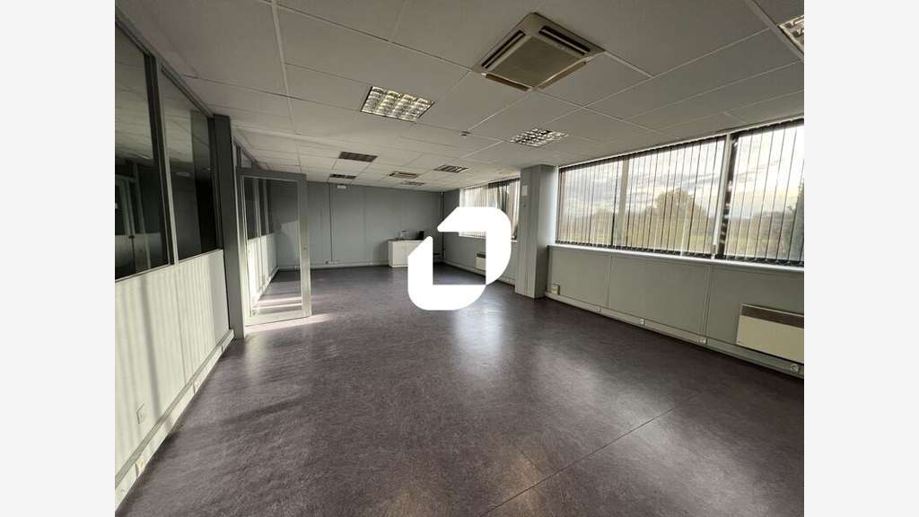 A louer Local d'activité 7600m² Nieppe