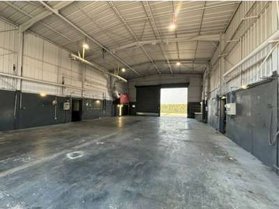 Location Locaux d'activités - Entrepôts à Nîmes