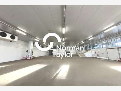 Local d'activité 1503m² à louer sur Nîmes Ouest