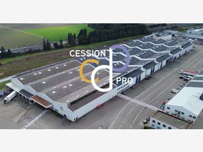 LOCAL D'ACTIVITÉ OU DE STOCKAGE DE 1 226 M² À LO