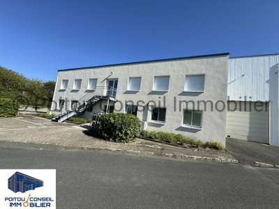 Entrepôt 1700m² à louer à Niort