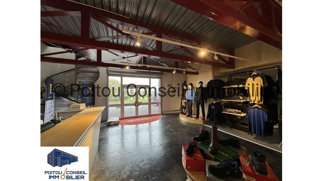 Local d'activité 328m² à louer à Niort St Liguaire