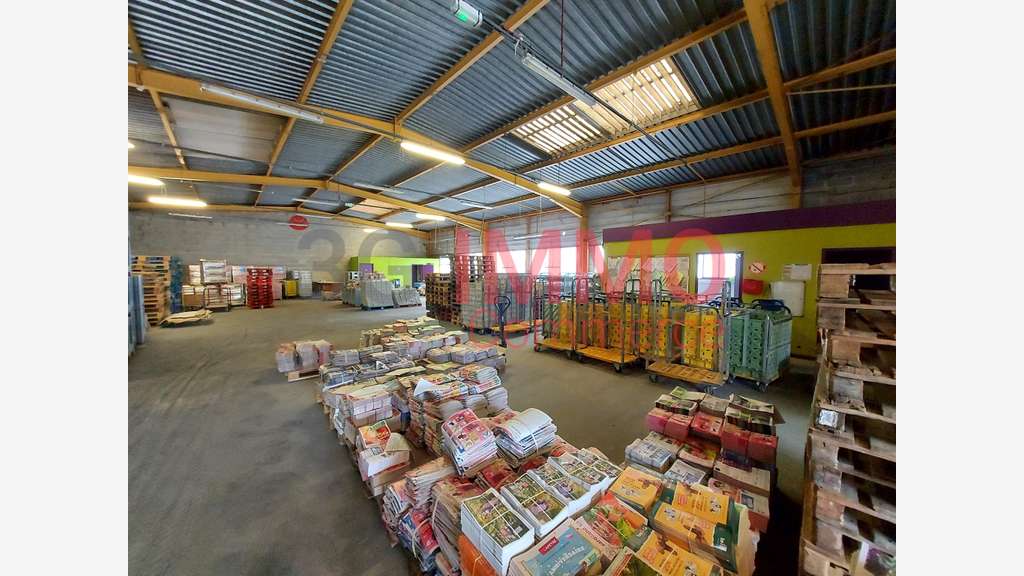 A louer entrepôt de 540m² à Niort empl stratégique