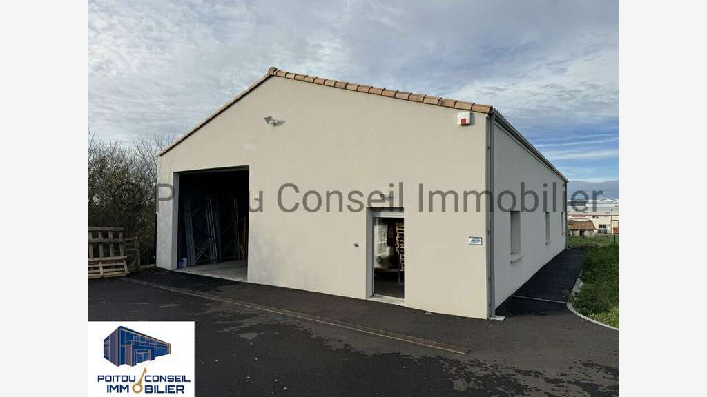 Loue local d'activité 240m² Niort empl stratégique