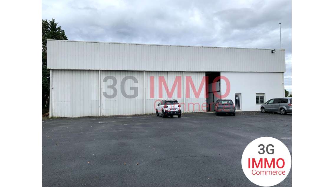 A louer entrepôt 820m² à Niort ZI Sud