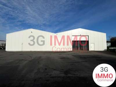 A louer local 1010m² secteur Mendes France Niort