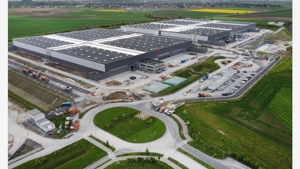 Bâtiment logistique de 6 000 à 12 000 m² proche de