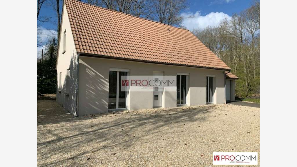 A louer bureaux 98m² avec garage à Nogent-le-Phaye