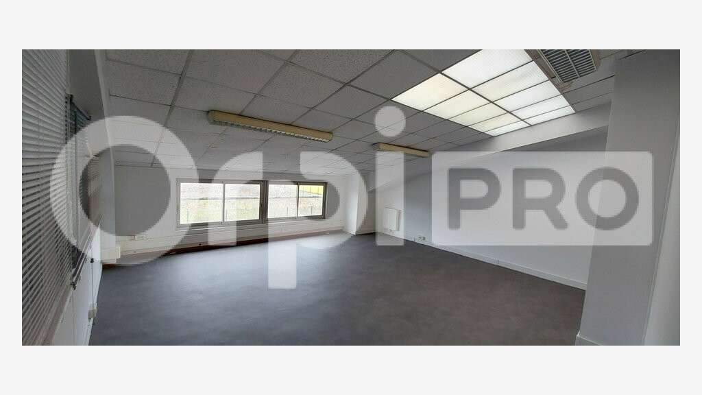 Loue local activité bureaux 78m² à Nogent-sur-Oise