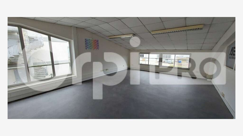 Loue local activité bureaux 78m² à Nogent-sur-Oise