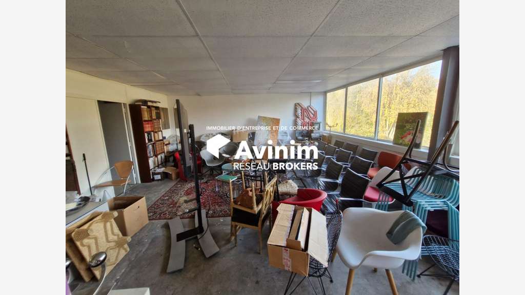A louer local d'activité 450m² a Noisy le Grand