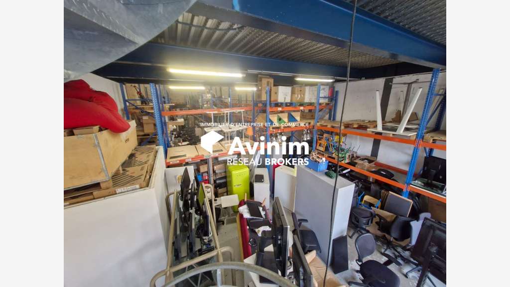 A louer local d'activité 450m² a Noisy le Grand