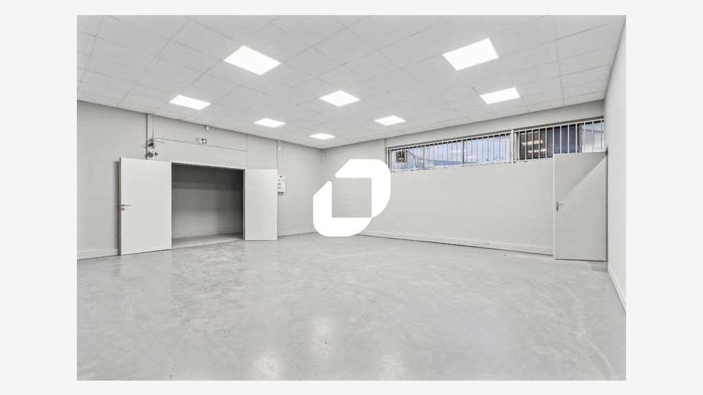 A louer Local d'activité 385m² Noisy le grand