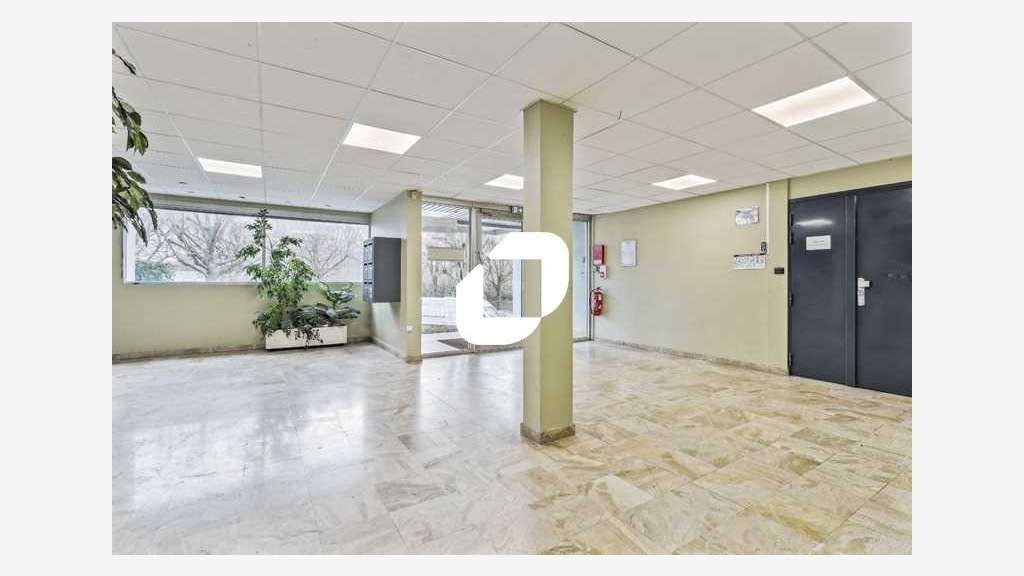 A louer Local d'activité 385m² Noisy le grand