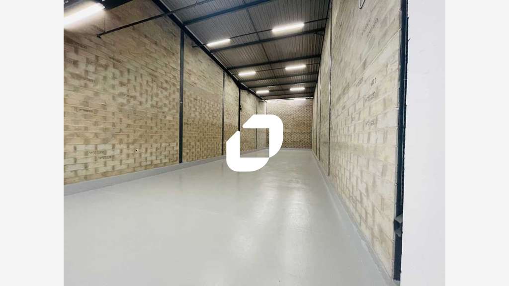 A louer Local d'activité 700m² Noisy le grand
