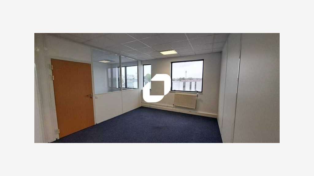 A louer Local d'activité 710m² Noisy le sec