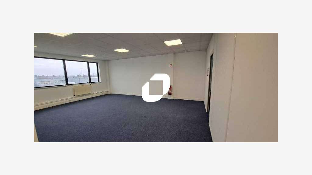 A louer Local d'activité 710m² Noisy le sec
