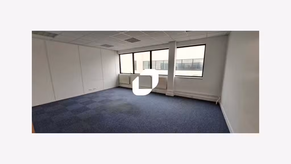 A louer Local d'activité 710m² Noisy le sec