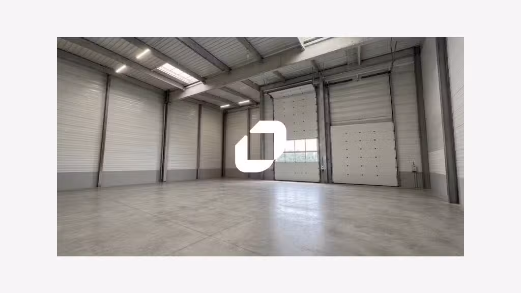 A louer Local d'activité 990m² Noisy le sec