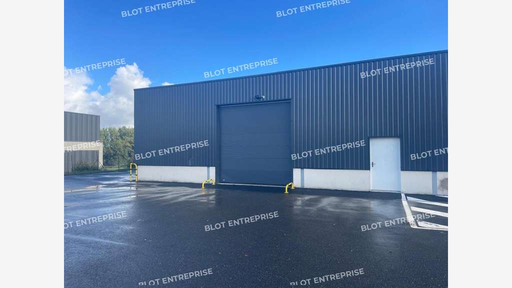 A louer locaux d'activités 208m² à Noyal