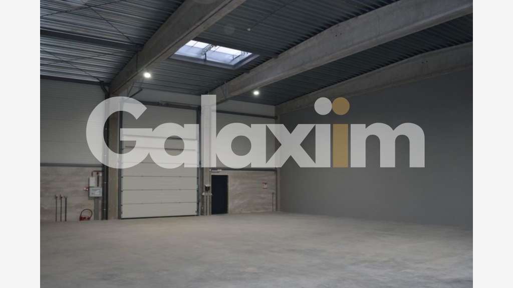A louer entrepôt 450m² Noyal-Châtillon-s-Seiche