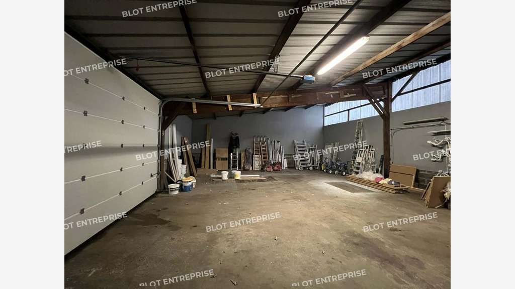 A louer local d'activités 200m² Noyal-sur-Vilaine