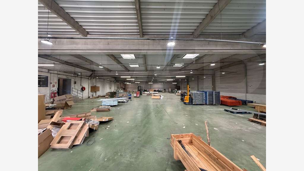 BÂTIMENT D’ACTIVITÉS INDÉPENDANT À LOUER – RENNES 