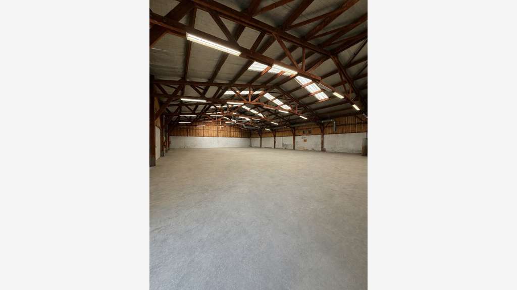 A louer entrepôt 650m² Ondres ZA de Labranere