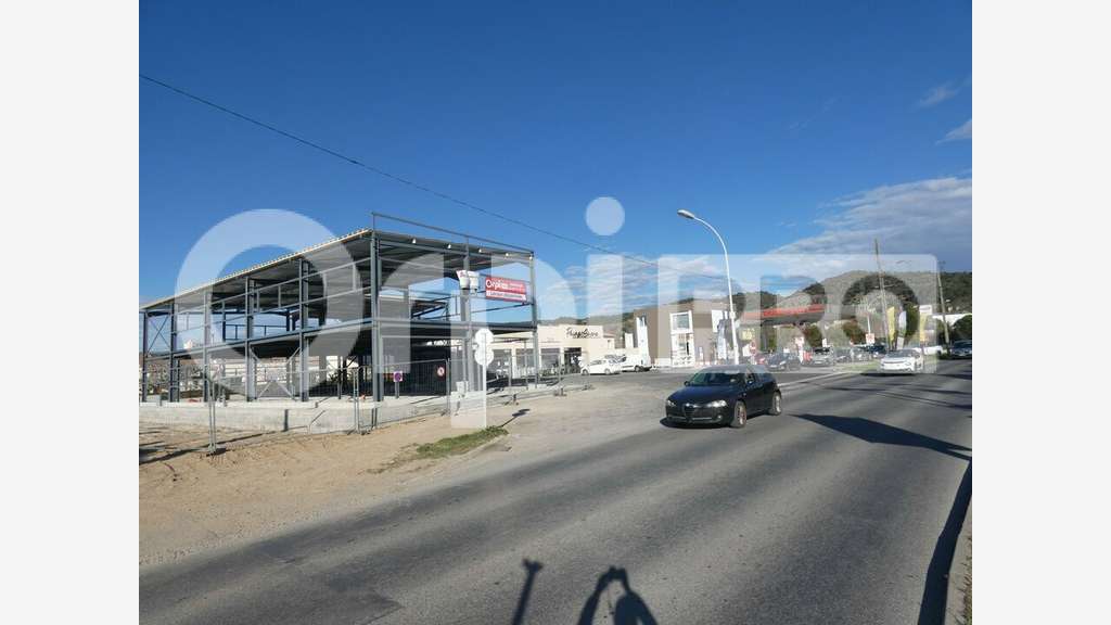 ORAISON - LOCAL COMMERCIAL à louer