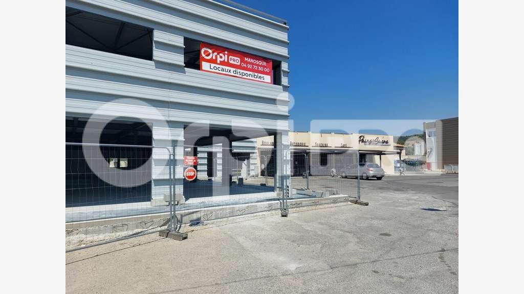 Local commercial de 40m² à louer à Oraison