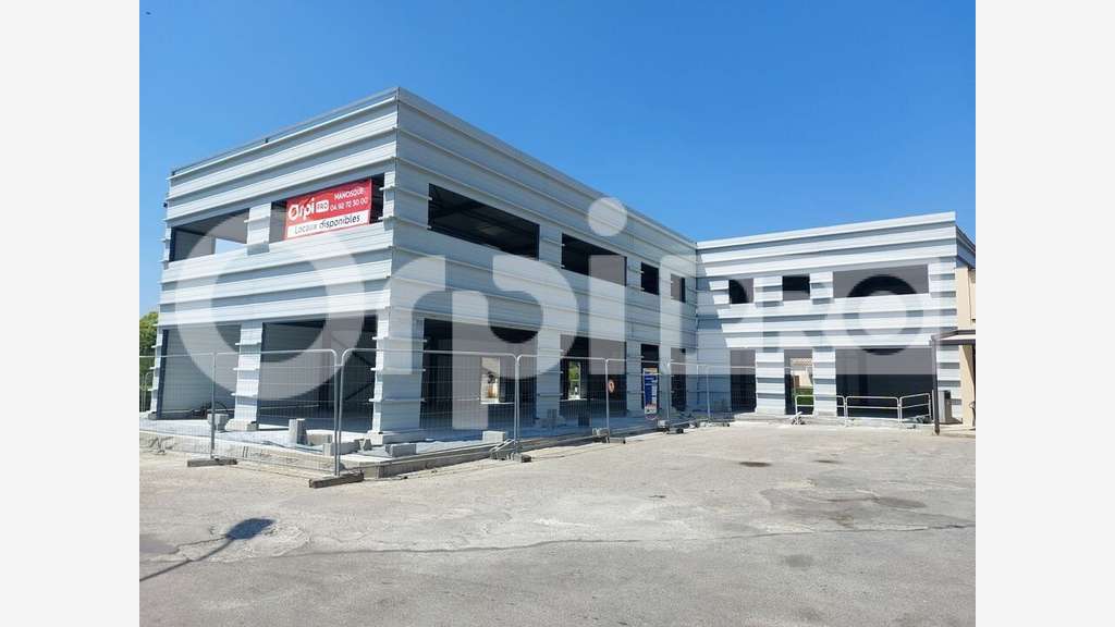 Local commercial de 40m² à louer à Oraison