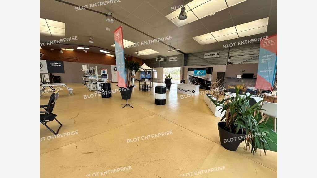A louer local d'activités 800m² à Orgères