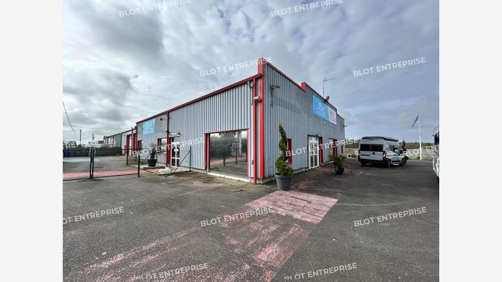 A louer local d'activités 800m² à Orgères