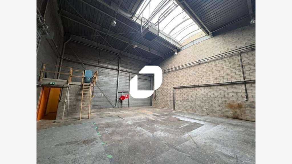 A louer Local d'activité 427m² Orgeval
