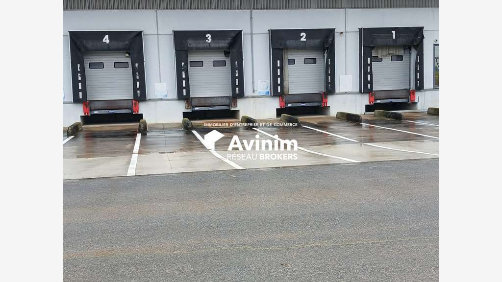 Plateforme logistique divisible à louer Orléans