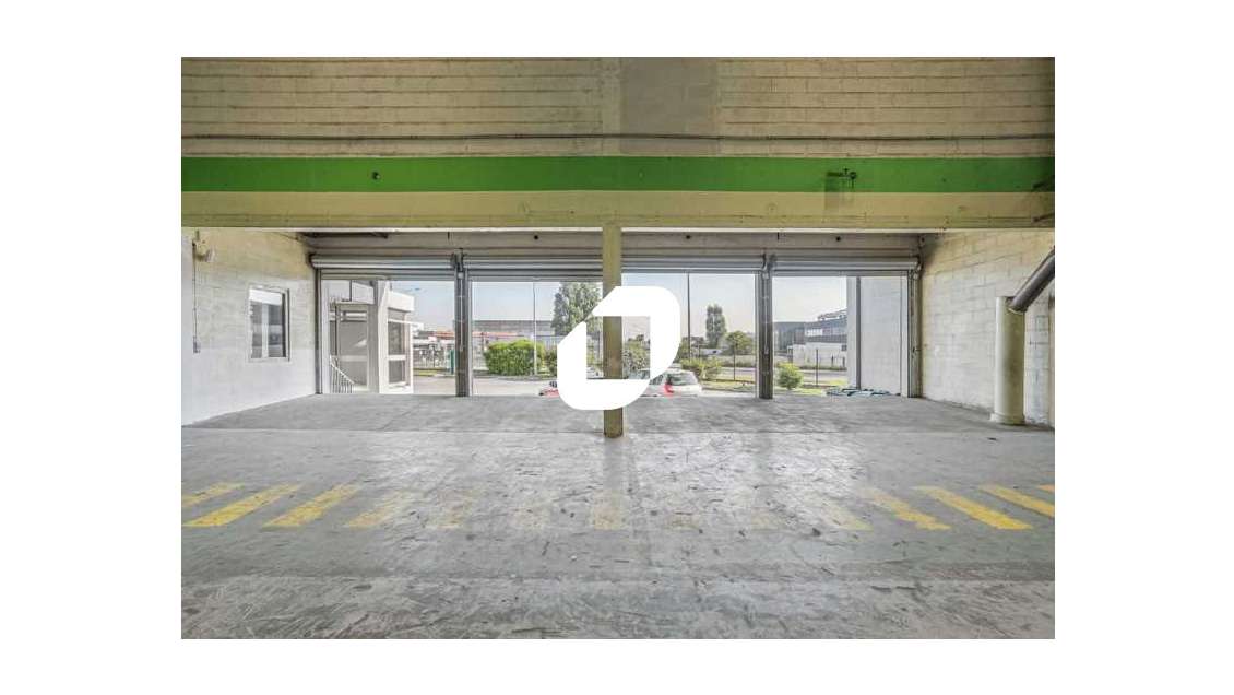 A louer Local d'activité 2026m² Orly