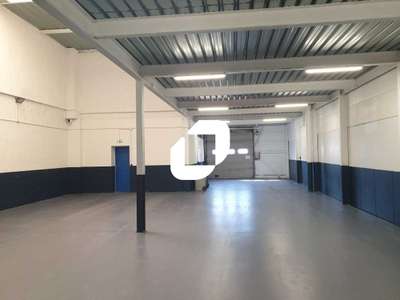 Location Locaux d'activités - Entrepôts à Orly